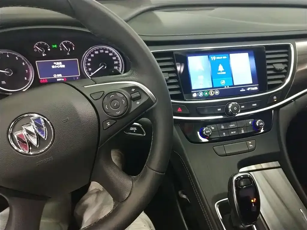 Buick LaCrosse 2022 из CN, фото 2