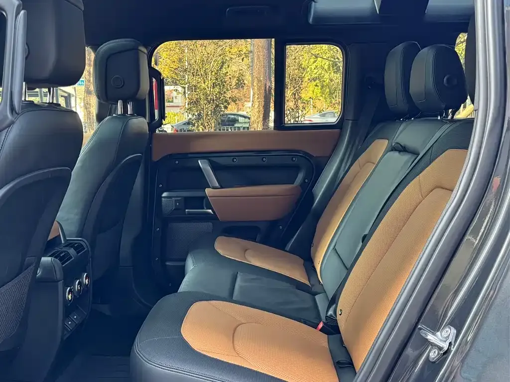 Land Rover Defender — фото 5