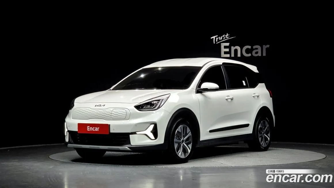 Kia Niro — фото 1