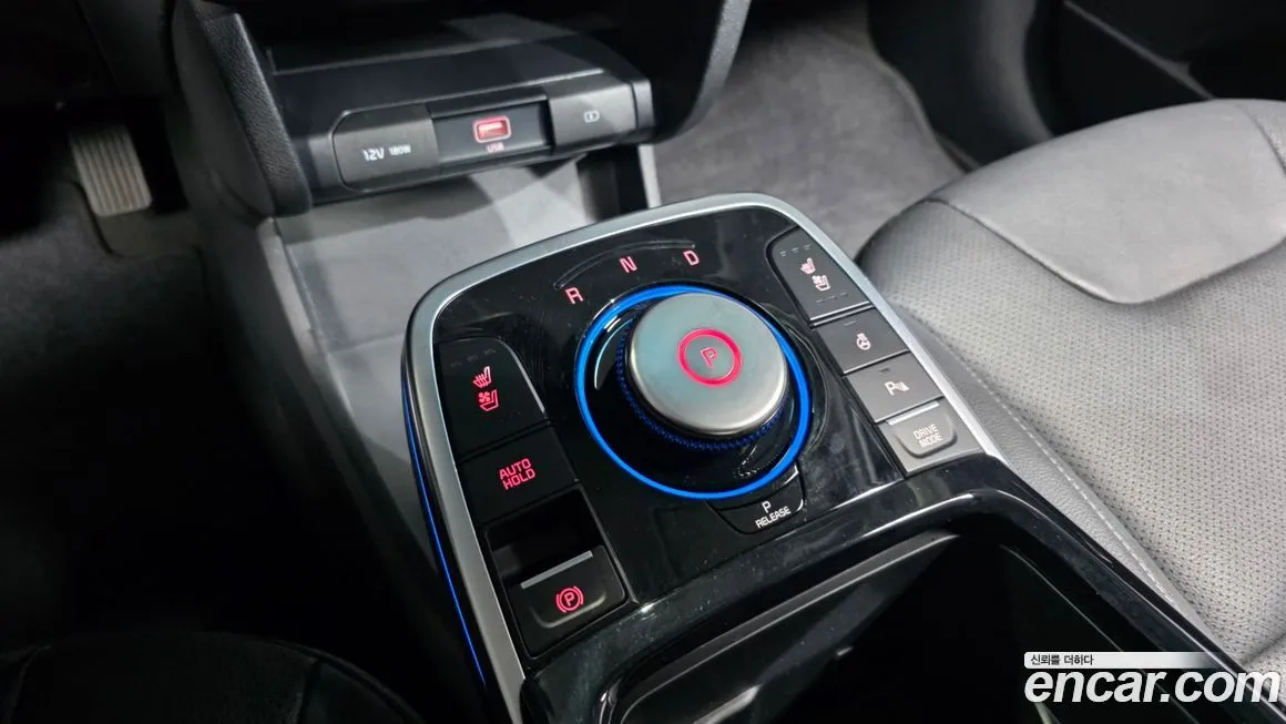 Kia Niro — фото 10
