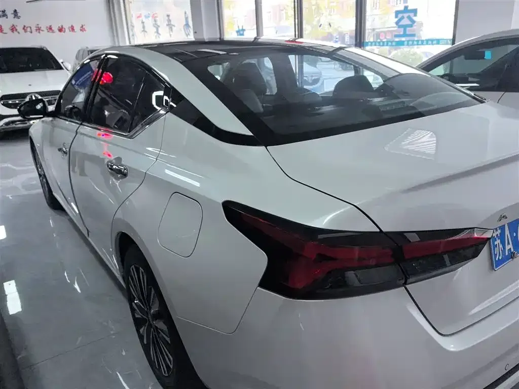 Nissan Teana 2023 из CN, фото 3