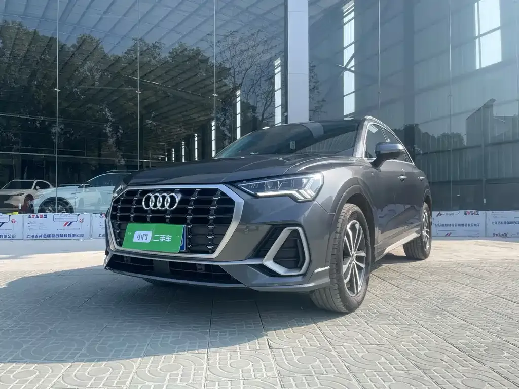 Audi Q3 2023 из CN, фото 1