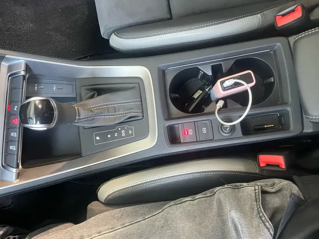Audi Q3 2023 из CN, фото 10