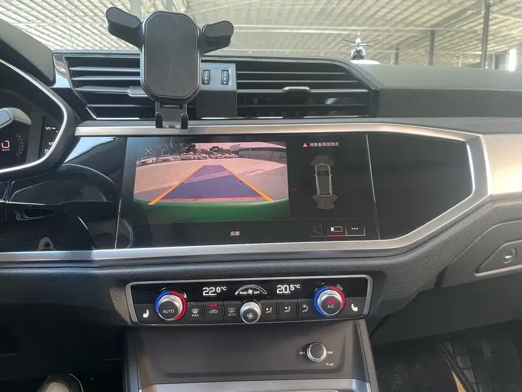 Audi Q3 2023 из CN, фото 9