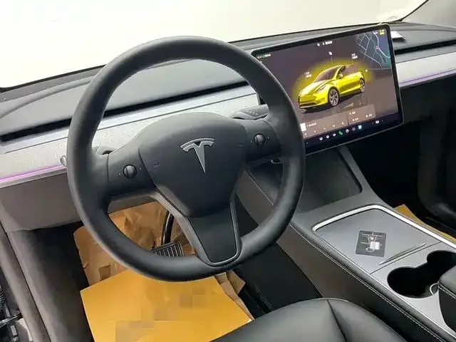 Tesla Model Y — фото 7