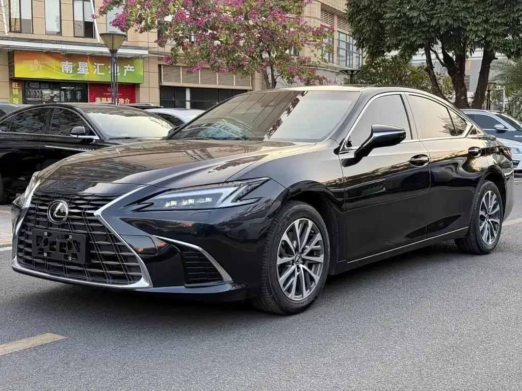 Lexus ES 2025 из CN, фото 1