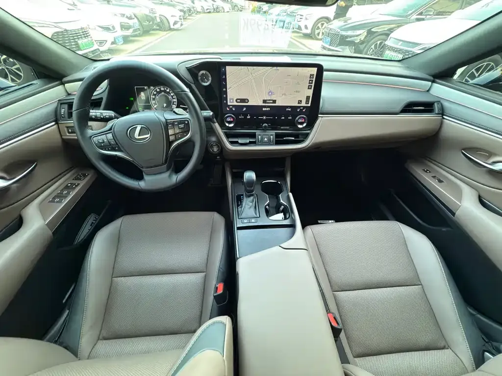 Lexus ES 2025 из CN, фото 2