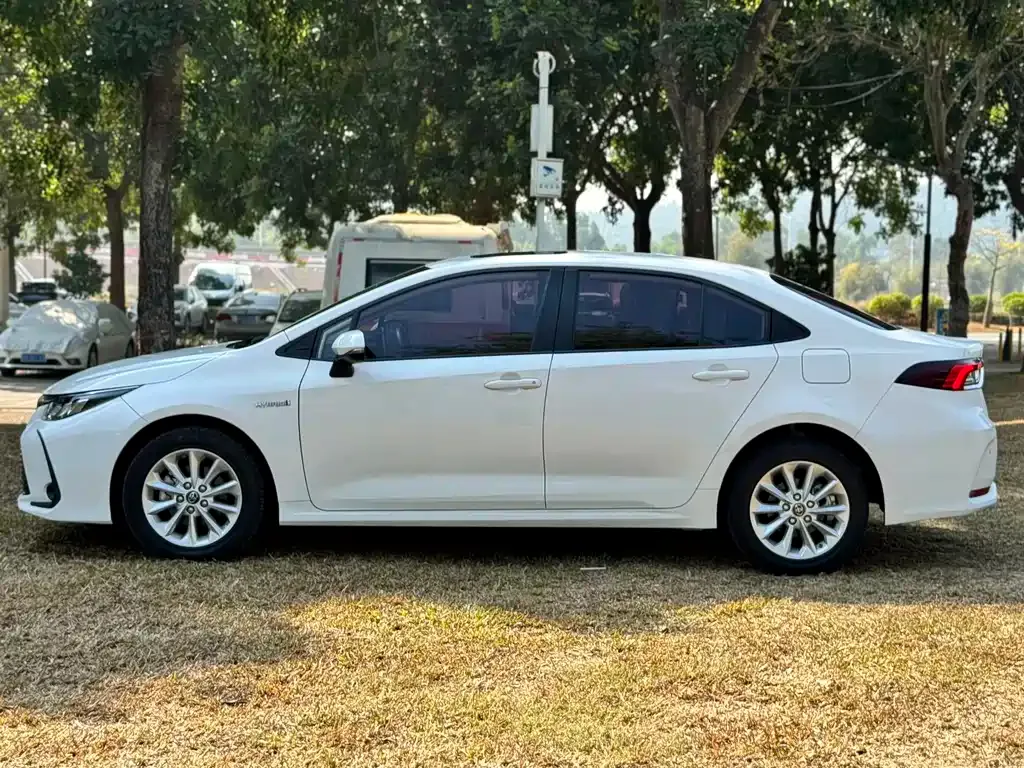 Toyota Corolla 2021 из CN, фото 7