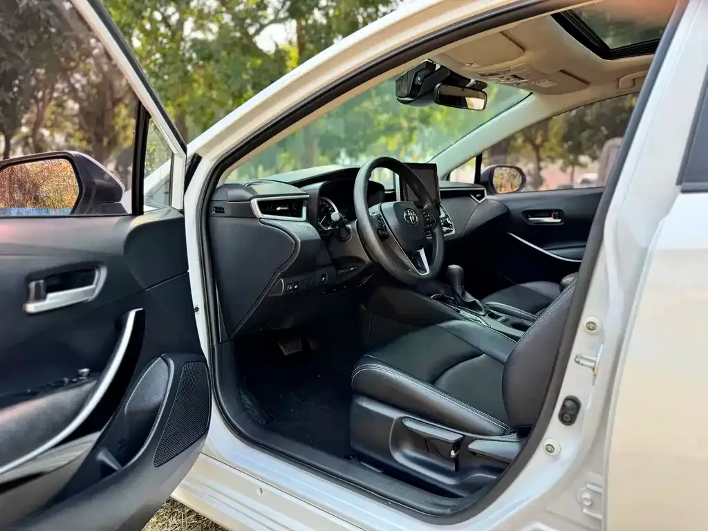 Toyota Corolla 2021 из CN, фото 8
