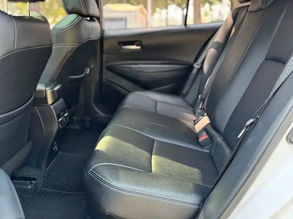 Toyota Corolla 2021 из CN, фото 2