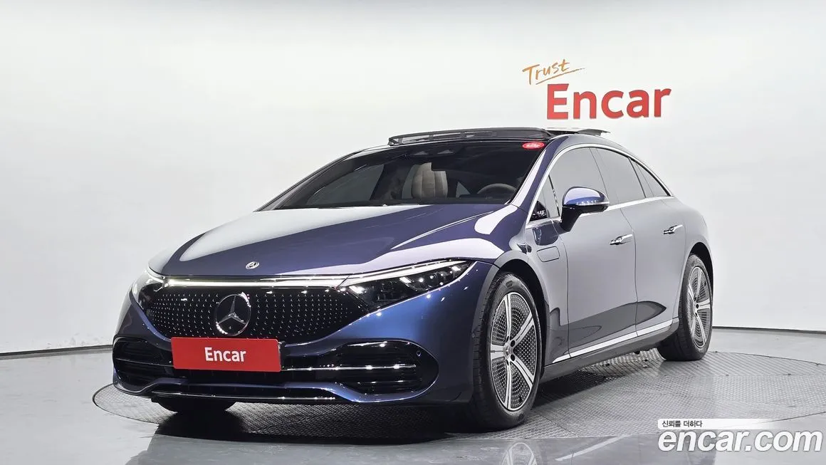 Mercedes-Benz EQS