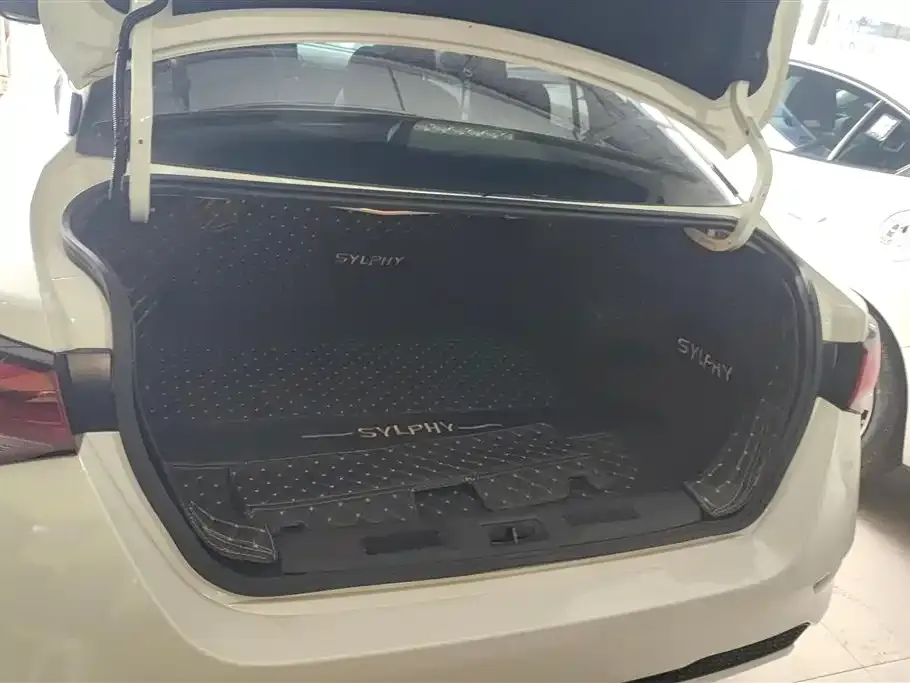Nissan Sylphy 2023 из CN, фото 4