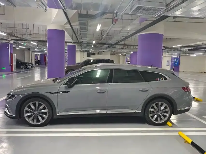 Volkswagen CC 2023 из CN, фото 8