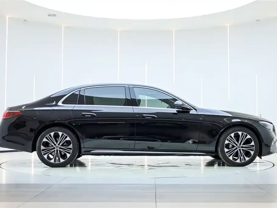 Mercedes-Benz E-Class 2025 из CN, фото 4