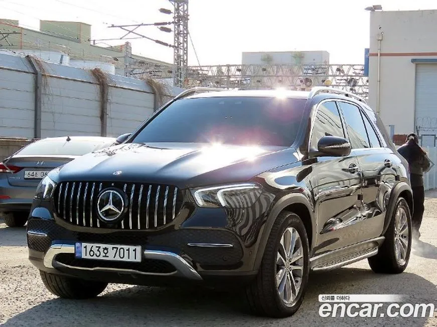 Mercedes-Benz GLE-Class — фото 2