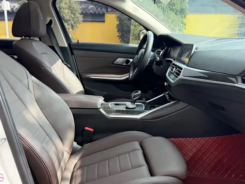 BMW 3 Series 2021 из CN, фото 8