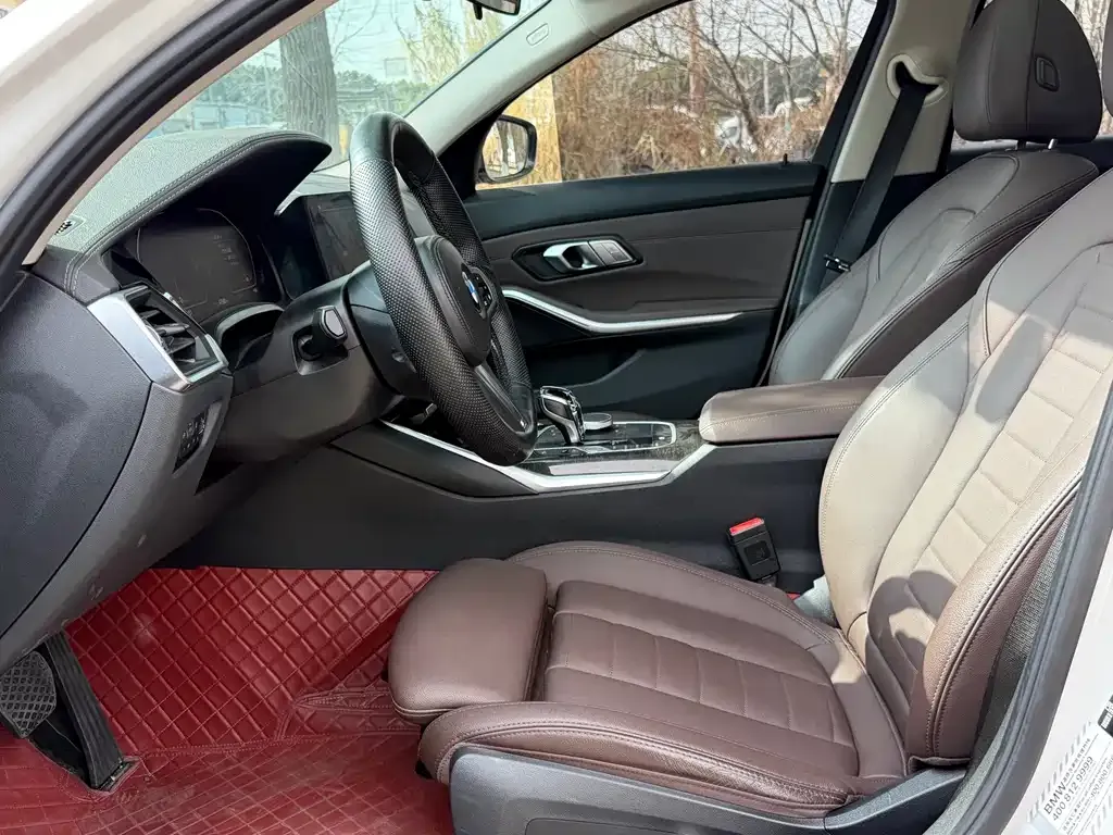 BMW 3 Series 2021 из CN, фото 4