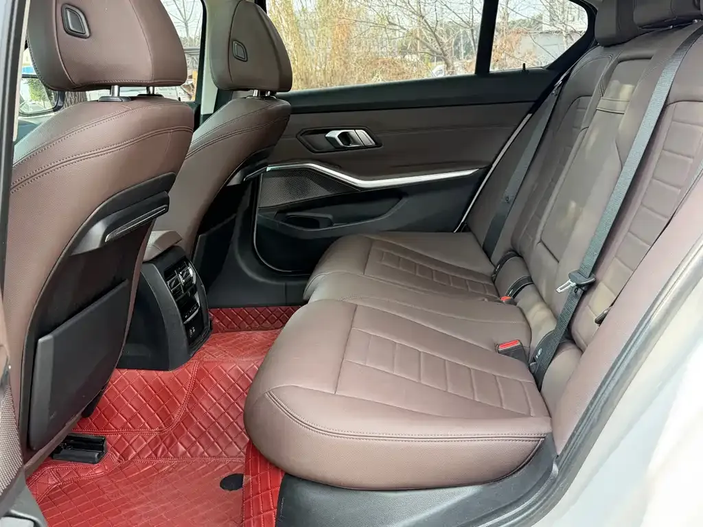 BMW 3 Series 2021 из CN, фото 10
