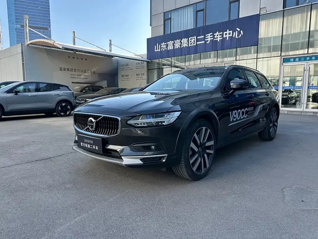 Volvo V90 — фото 1