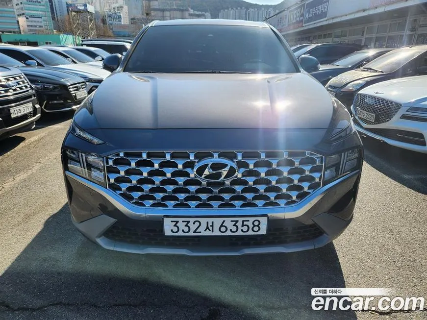 Hyundai Santafe — фото 1