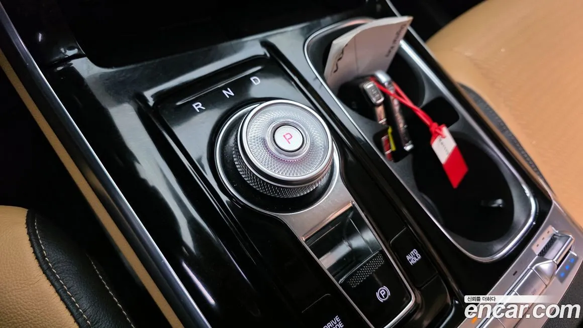 Kia Carnival — фото 10