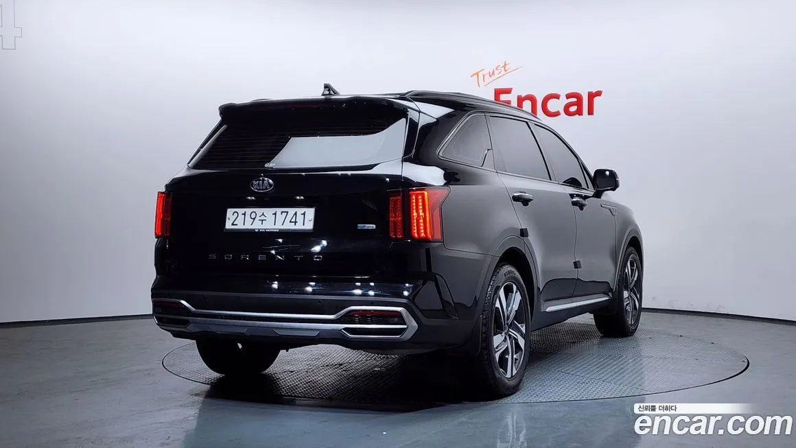 Kia Sorento — фото 7
