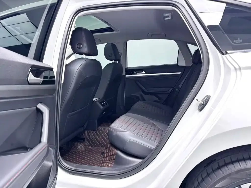 Volkswagen Lavida 2023 из CN, фото 6