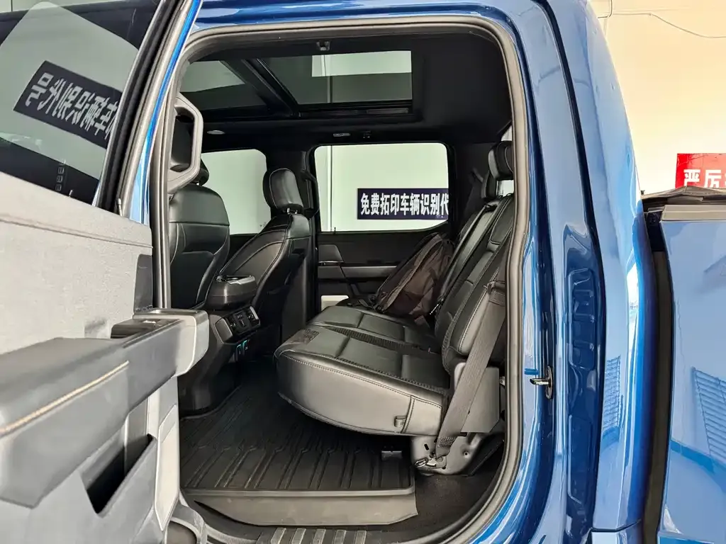Ford F-150 Raptor 2023 из CN, фото 7