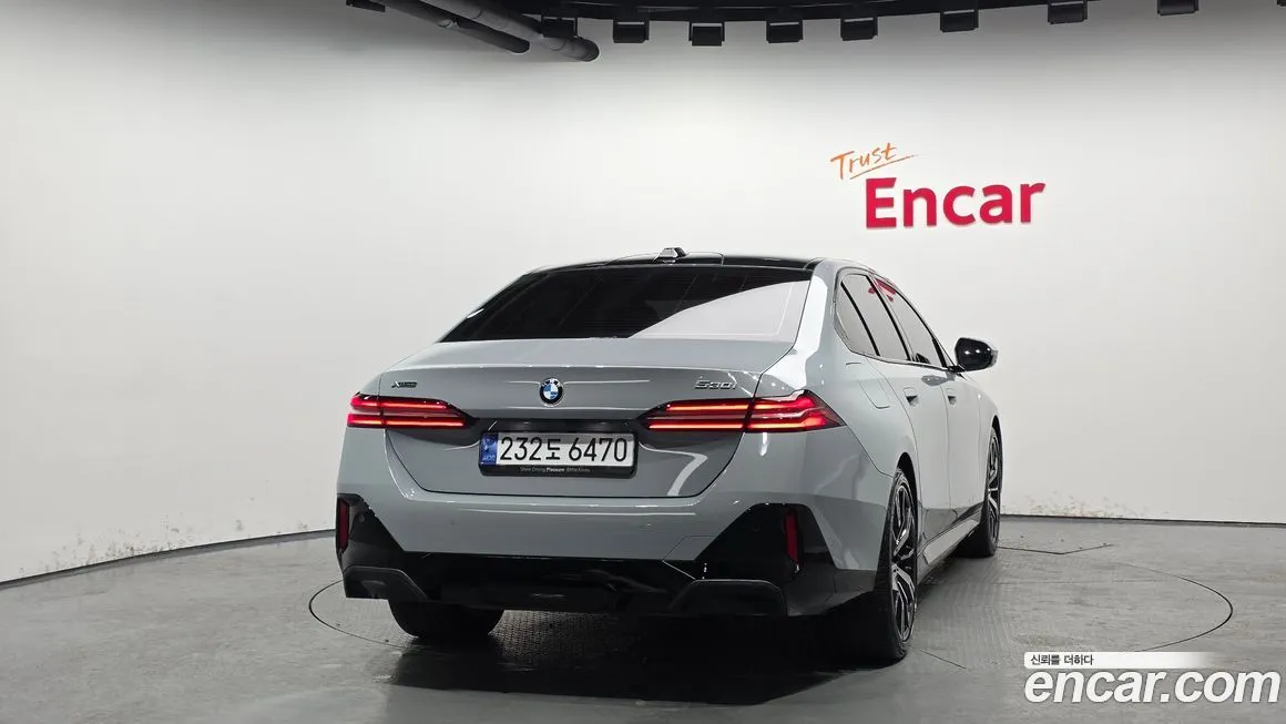 BMW 5-Series 2024 из KR, фото 5