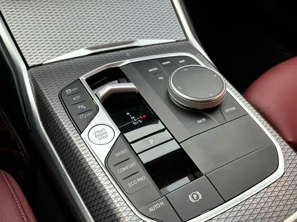 BMW 3 Series 2023 из CN, фото 7