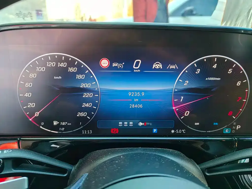 Mercedes-Benz E-Class 2024 из CN, фото 3
