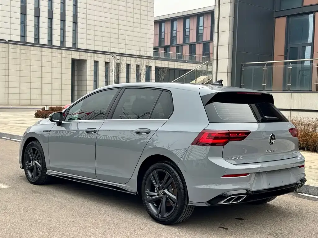 Volkswagen Golf 2022 из CN, фото 10