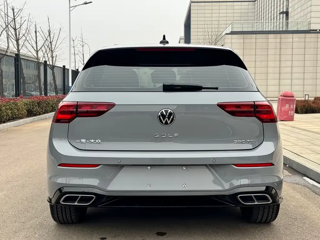 Volkswagen Golf 2022 из CN, фото 7