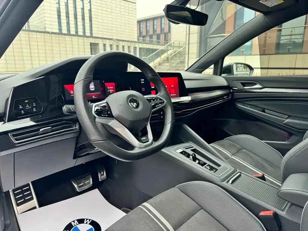 Volkswagen Golf 2022 из CN, фото 8