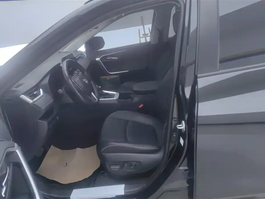 Toyota RAV4 2024 из CN, фото 9