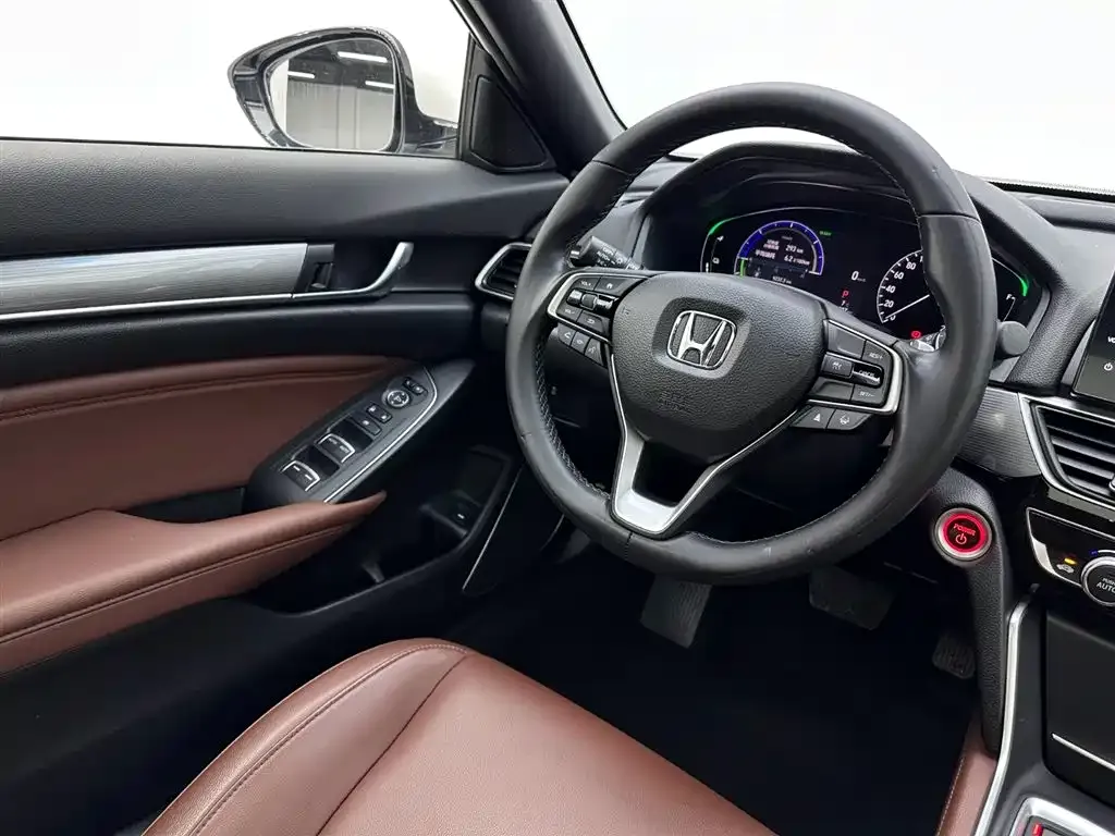 Honda Inspire — фото 9