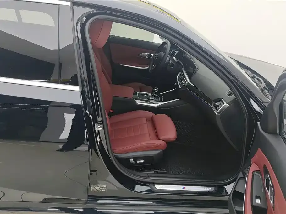 BMW 3 Series 2021 из CN, фото 6