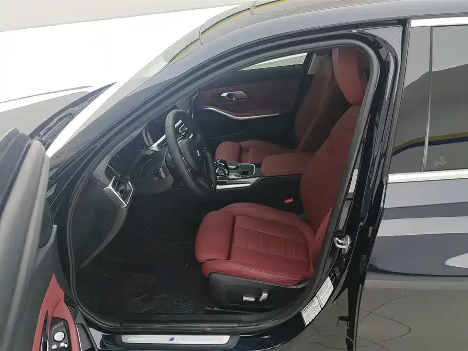 BMW 3 Series 2021 из CN, фото 5