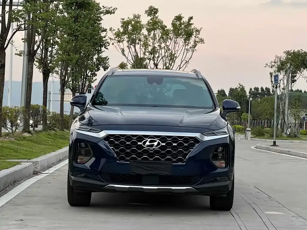 Hyundai Santa Fe 2021 из CN, фото 8