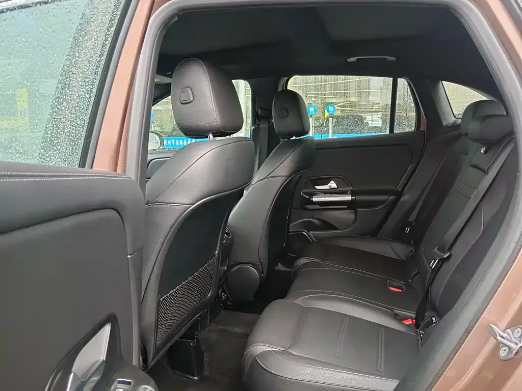 Mercedes-Benz GLA 2023 из CN, фото 8