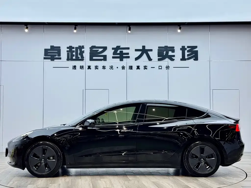 Tesla Model 3 2023 из CN, фото 2