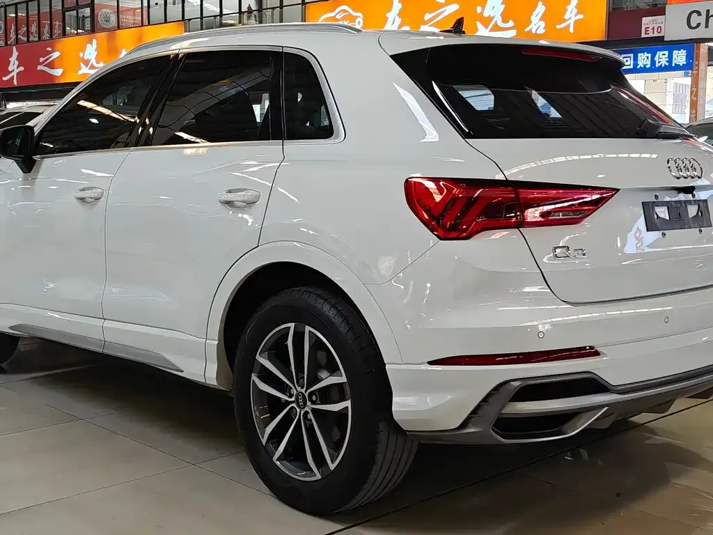 Audi Q3 — фото 3