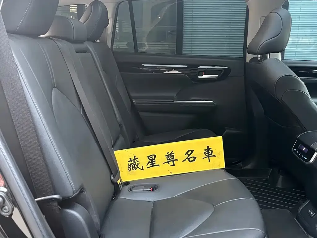 Toyota Highlander 2021 из CN, фото 3