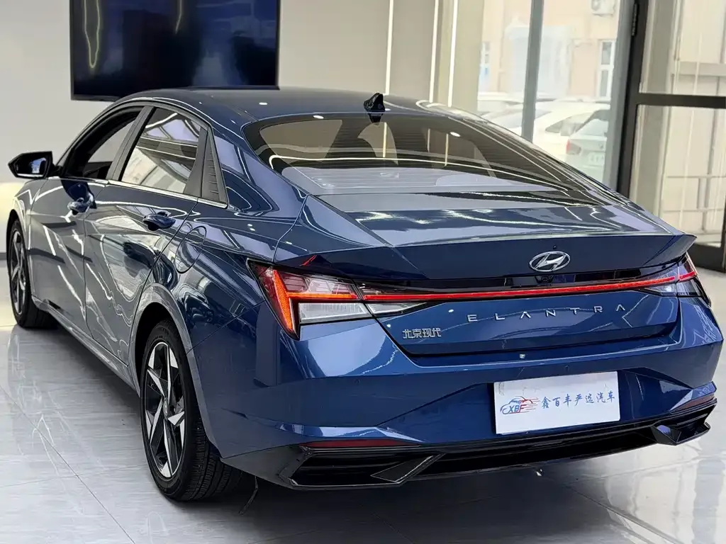 Hyundai Elantra 2023 из CN, фото 4
