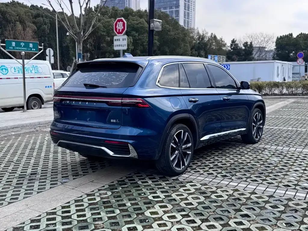 Geely Xingyue L — фото 6