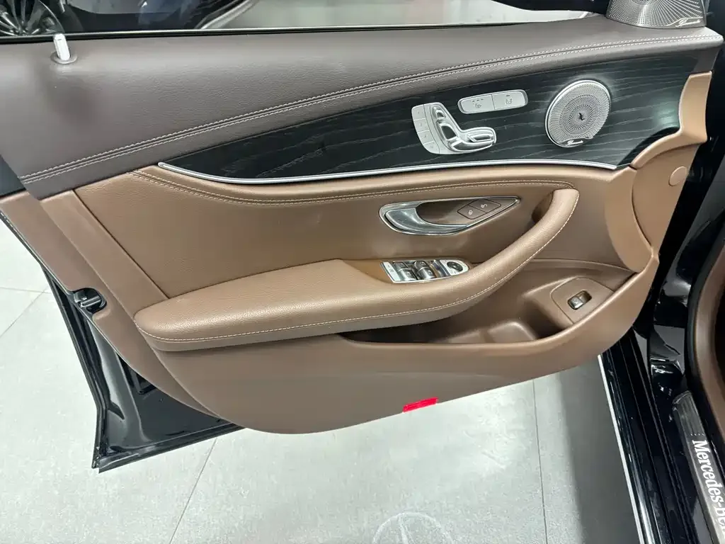 Mercedes-Benz E-Class 2023 из CN, фото 7