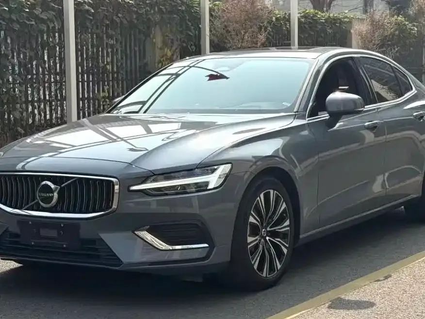 Volvo S60 2022 из CN, фото 9