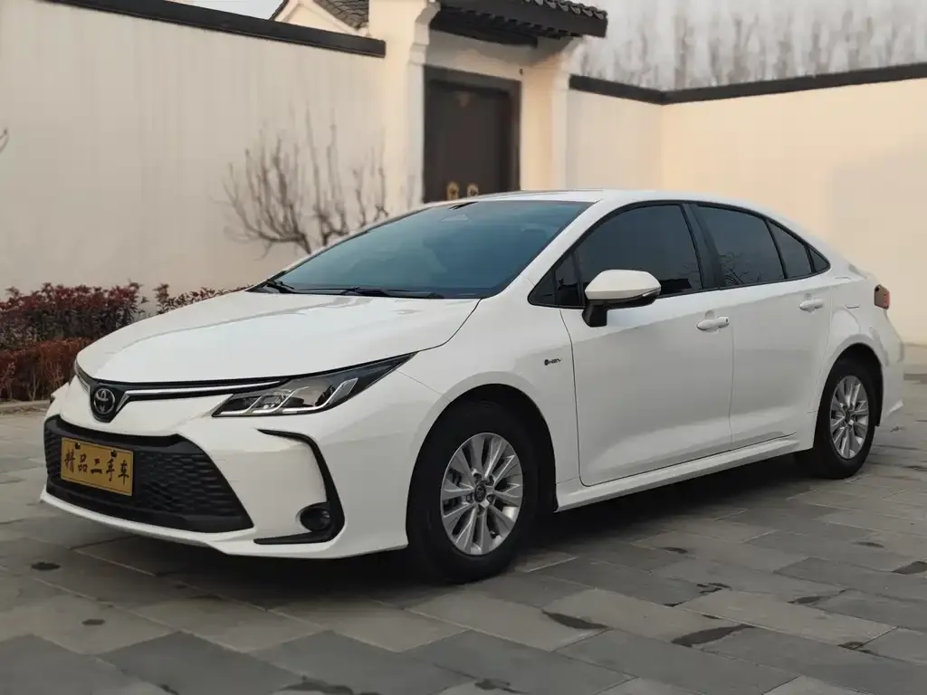 Toyota Corolla 2025 из CN, фото 1