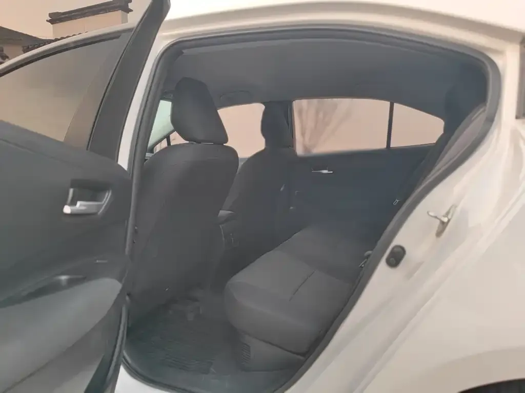 Toyota Corolla 2025 из CN, фото 2