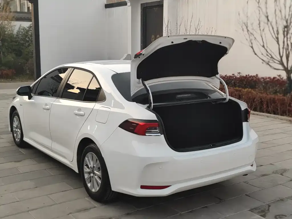 Toyota Corolla 2025 из CN, фото 9